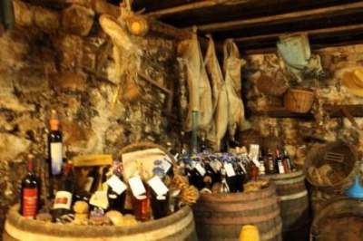 217910_10151718817397334_816009156_n_400