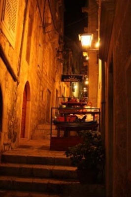 251979_10151718815402334_1315288615_n_400