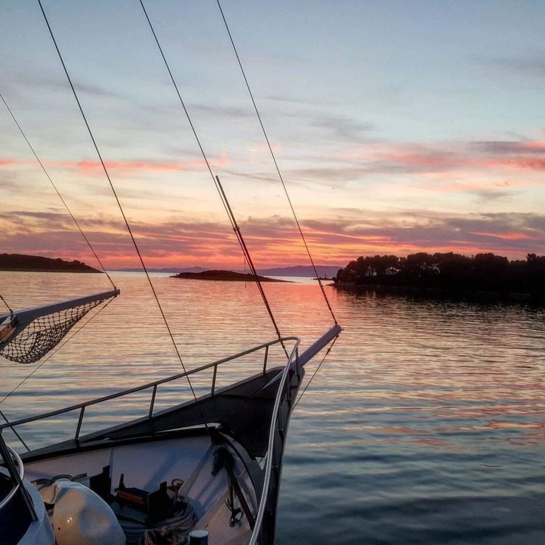 280740240_1254416405087353_3096439540425873527_n_1065