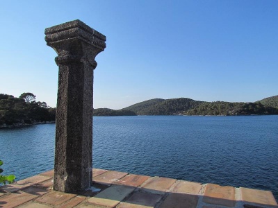 mljet_na_ostrvku_400